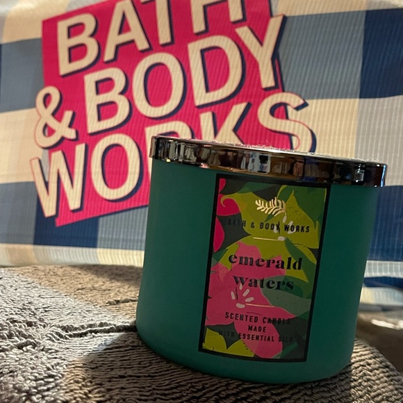 Emerald Waters Candle